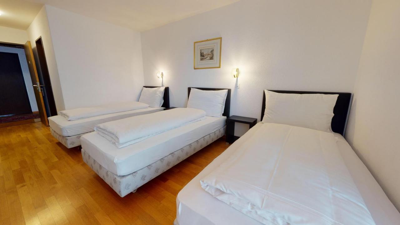 Hotel Du Grand-Pre Marly-le-Grand Buitenkant foto