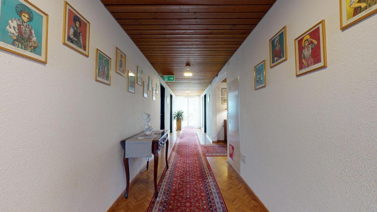 Hotel Du Grand-Pre Marly-le-Grand Buitenkant foto